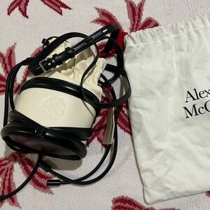 Alexander McQueen Black and Cream Leather Bucket Bag
